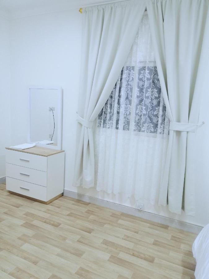 Apartment صقر 3 - مجلس واسع-مطبخ-غرف نوم Riyadh