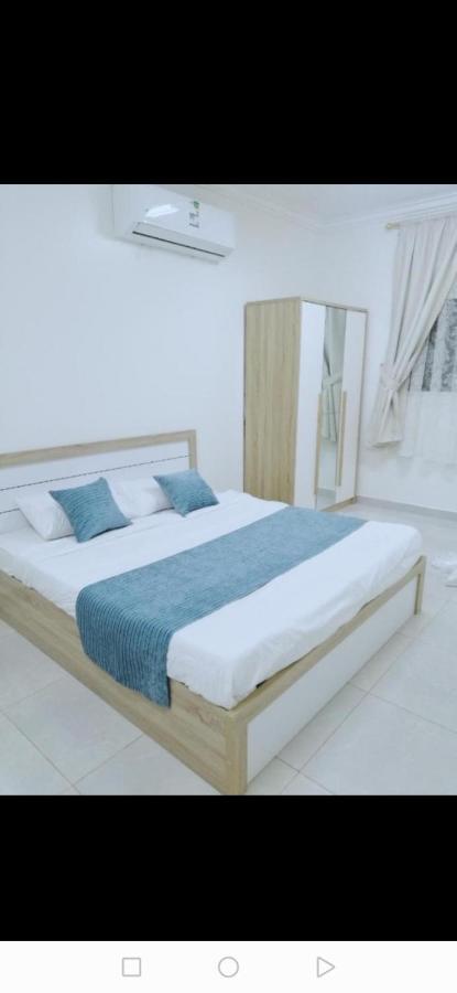 Apartment صقر 3 - مجلس واسع-مطبخ-غرف نوم Riyadh